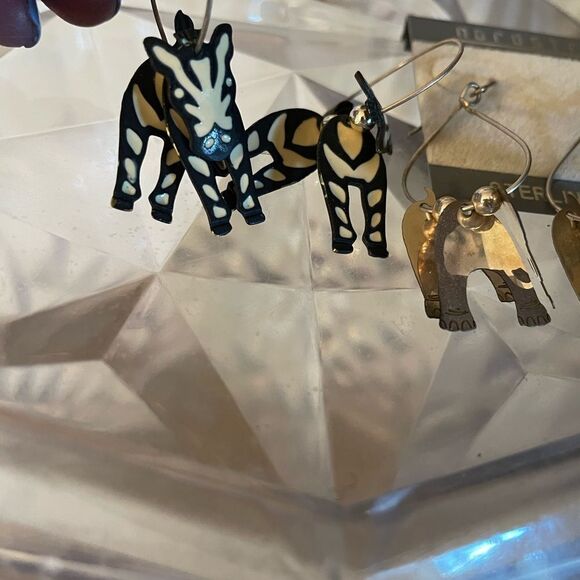 Sterling Silver 3D Elephant and Zebra Hoop Earrings - Picture 4 of 15